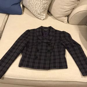 Signature by Larry Levine size 6 plaid blazer